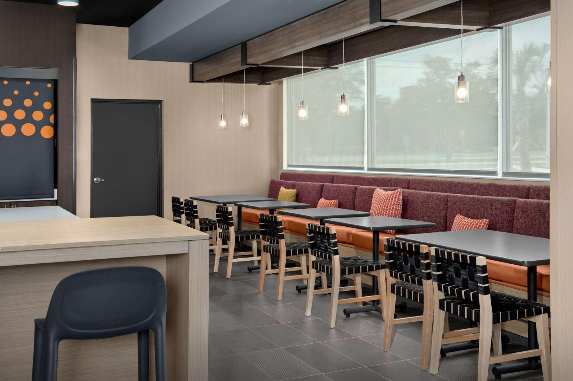 Tru By Hilton Jacksonville Airport ภายนอก รูปภาพ